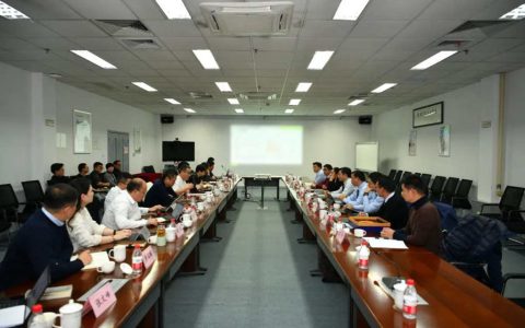 Strategic Cooperation Symposium between Dongfeng Commercial Vehicle and Zoomlion Heavy Industry