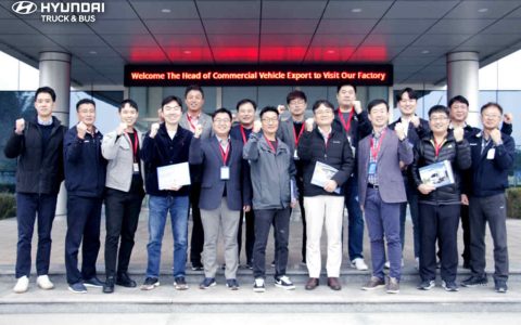 グローバル戦略のアップグレード：ヒュンダイ商用車海外代表団が資陽工場を視察 グローバルな視野と強みの発揮