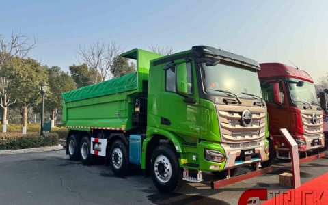 Review | High Driving Comfort & Loading Capacity : Beijing ZhuiMeng 8x4 Tipper for City Construction