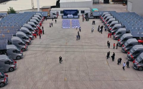 The first batch of 24 DeepWay vehicles delivered contributes to the development of green transportation in Qingtongxia City