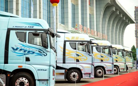 New Benchmark for High-Horsepower Gas-Powered Heavy-Duty Trucks: FAW Yingtu & JH6 6SX1-600 Officially Launched