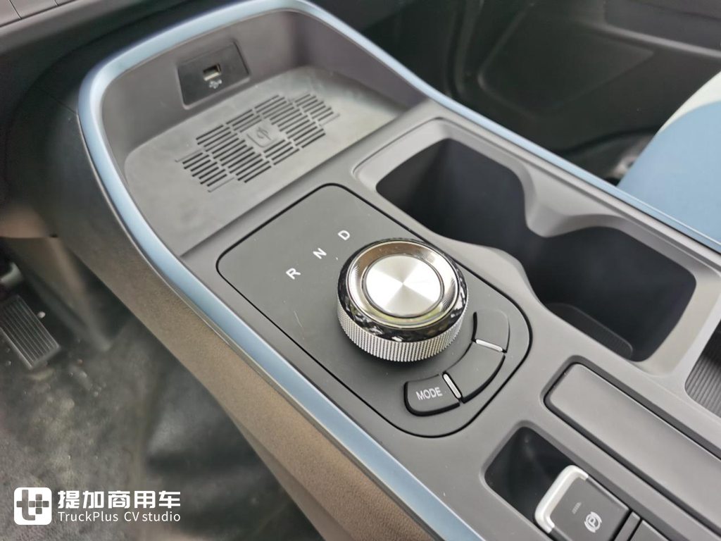 高級豪華キャブオーバー型トラックとは？どのような装備が必要なのか？江淮1卡恺达U7電動キャブオーバー型トラックの実写で解説