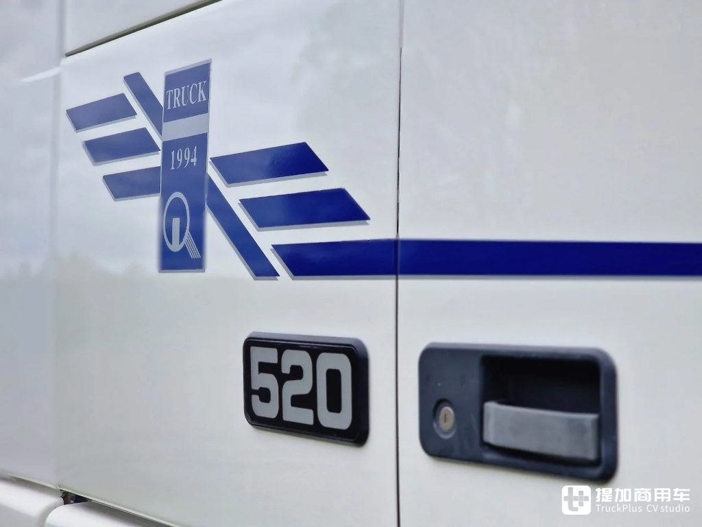 近30年前の旗艦重トラック、豪華で強力な初代ボルボFH16「Royal Class」モデルの実写