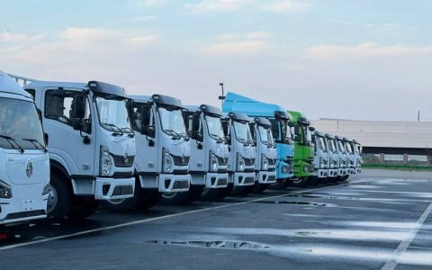 アンゴラへの出発！陕汽商用車と法士特の連携で現地の建設と発展をサポート
