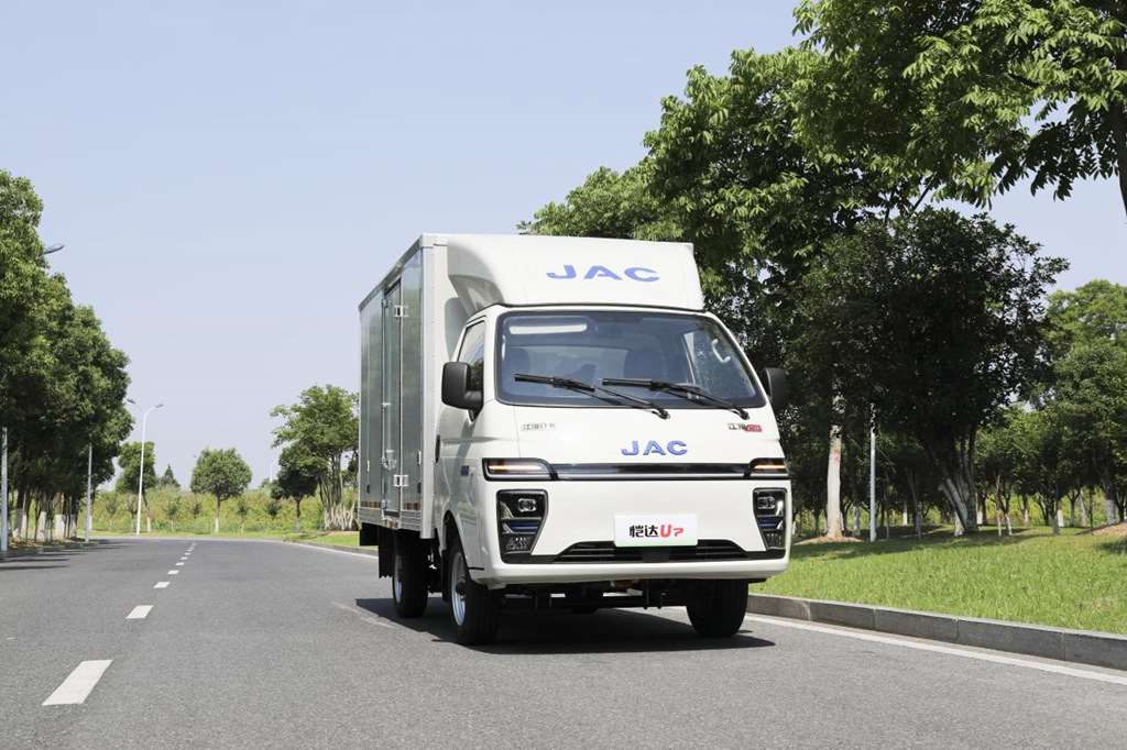 強力な連携 - JACとCATLが提携を強化