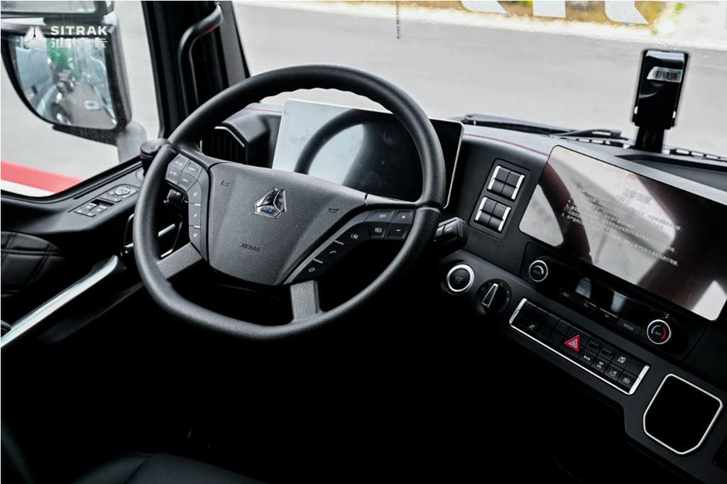 中国重汽汕德卡の新燃料トラクターG7H 630、ハイパワー燃料車市場をリード