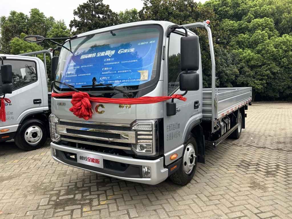 軽トラックのアップグレード1号車、JACシュアイリンオールラウンド版が正式に発売されました