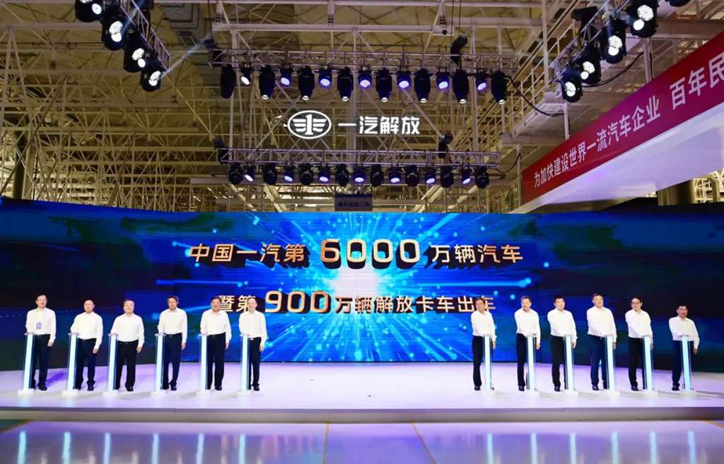 オフシーズンは悪くなく、解放トラックのターミナル販売がトレンドに逆行し、7月の上昇を牽引した