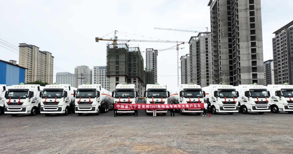 創富バフが最大に！中国重汽豪沃トラックは省エネで運転しやすく、納車が続々と！