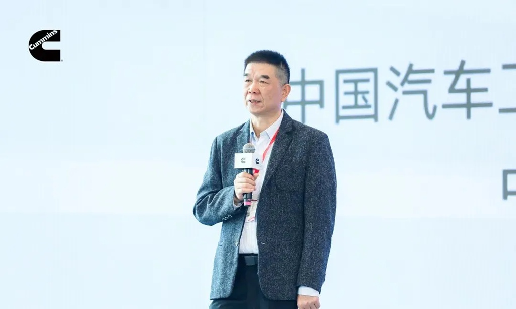康明斯、中国で新世代2.5Lおよび3.0L軽量エンジンを発表