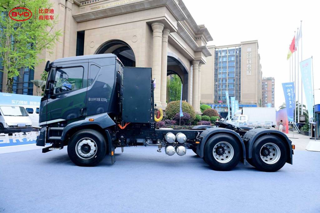 勢いを集めて新たな道を切り開き、イノベーションで未来を駆ける！比亜迪重型トラックの全製品ライン発売