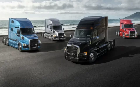 アメリカの MACK マックトラックが新しい Pioneer フラッグシップ重型トラックを発表