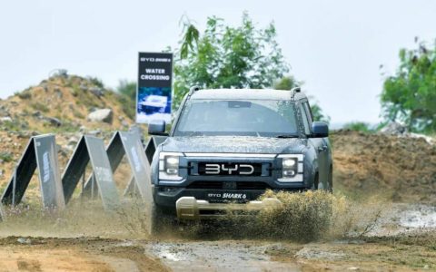 BYD SHARK 6 がスリランカで発売、地元のプラグインピックアップの新時代を切り開く