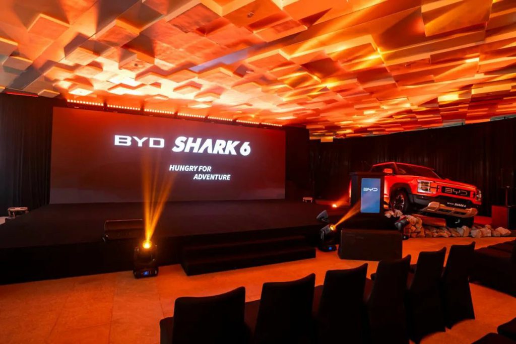 BYD SHARK 6 がスリランカで発売、地元のプラグインピックアップの新時代を切り開く