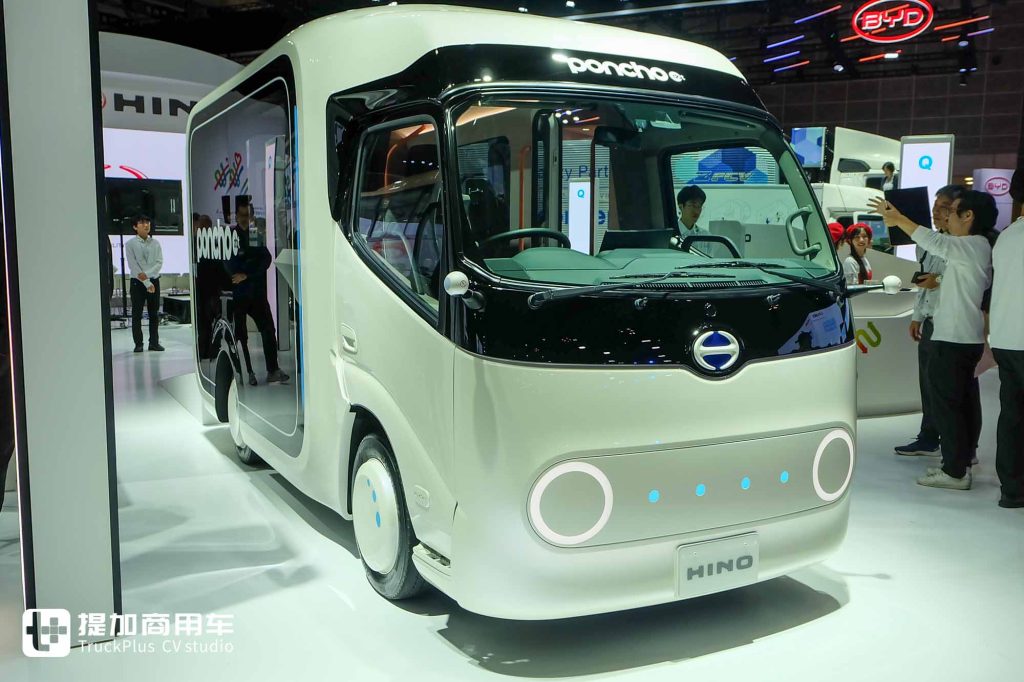 2025 日本モビリティショー|ダカールラリー車、新一代高級バスが登場、HINO 日野の展示車実況撮影