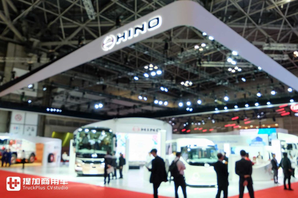 2025 日本モビリティショー|ダカールラリー車、新一代高級バスが登場、HINO 日野の展示車実況撮影