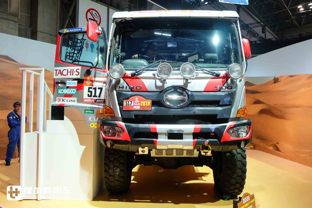 2025 日本モビリティショー|ダカールラリー車、新一代高級バスが登場、HINO 日野の展示車実況撮影