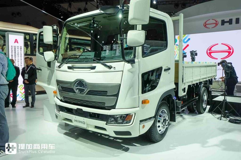 2025 日本モビリティショー|ダカールラリー車、新一代高級バスが登場、HINO 日野の展示車実況撮影