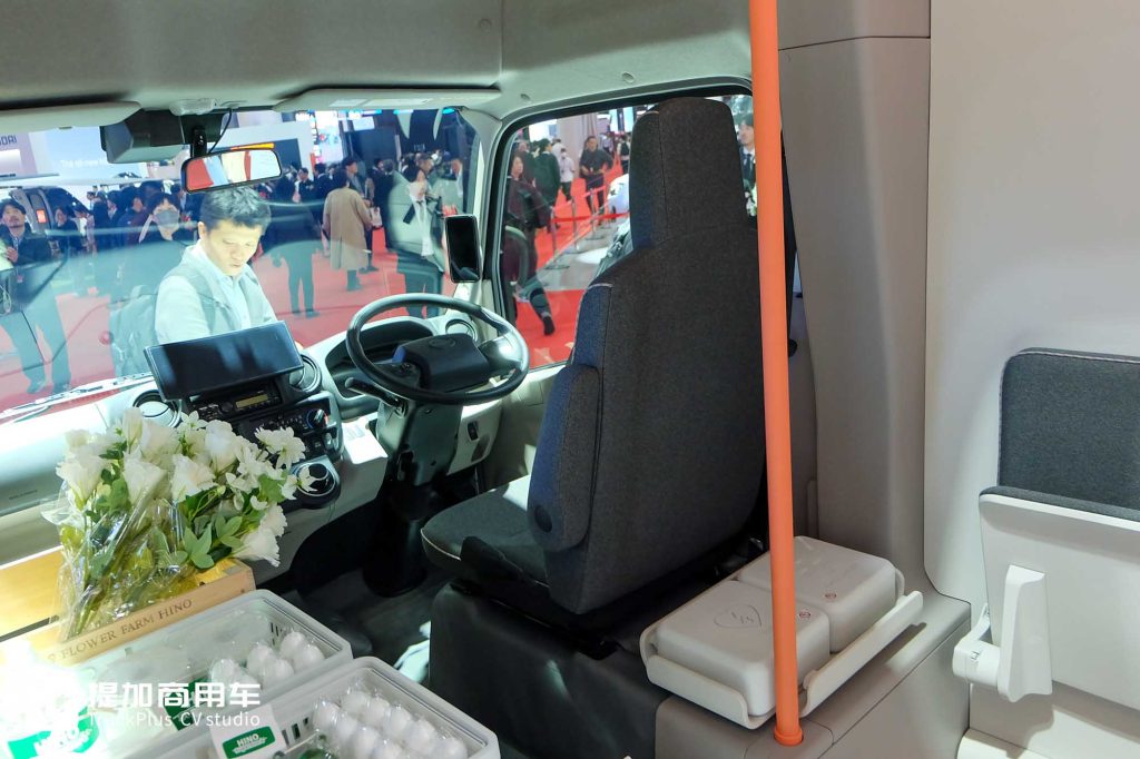 2025 日本モビリティショー|ダカールラリー車、新一代高級バスが登場、HINO 日野の展示車実況撮影