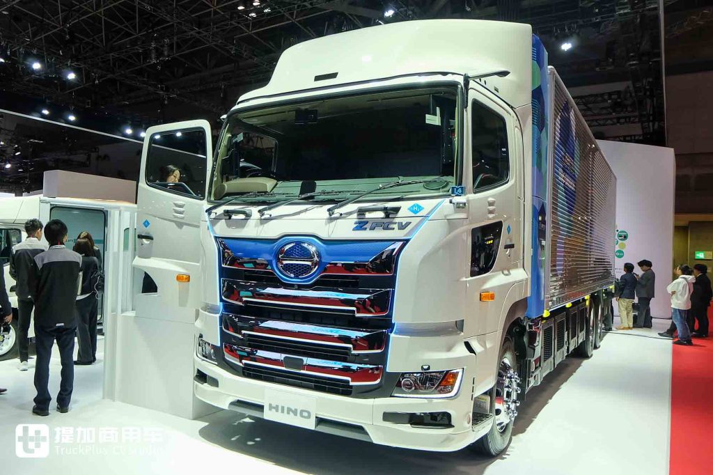 2025 日本モビリティショー|ダカールラリー車、新一代高級バスが登場、HINO 日野の展示車実況撮影