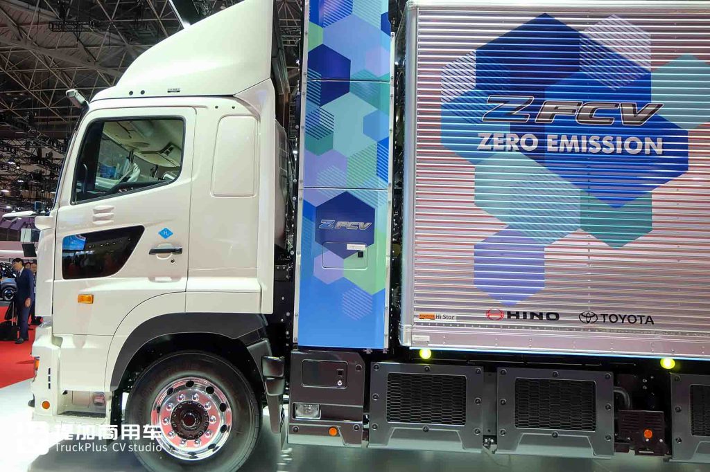 2025 日本モビリティショー|ダカールラリー車、新一代高級バスが登場、HINO 日野の展示車実況撮影