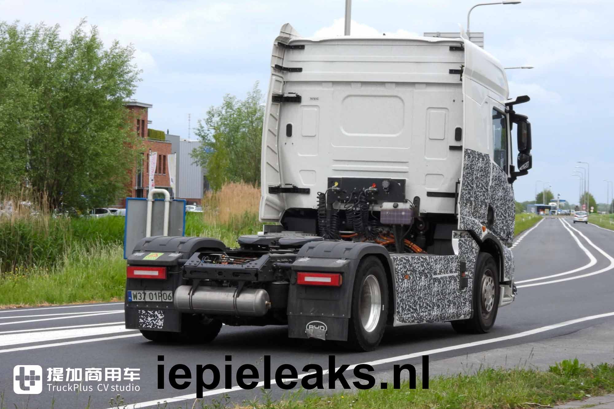 広東ナンバーがオランダに？BYDの長距離電動トラクタが路上テストで捉えられる——IAA世界初公開へカウントダウン