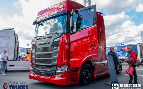 IAA 2026：キャブ80cm延長・770馬力V8——スカニアLongLineトラクター徹底実写レポート