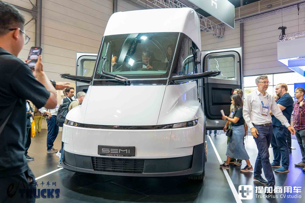 IAA 2026:世界最先端の電動トラック?実は妥協だらけ——テスラSemi徹底実写レビュー
