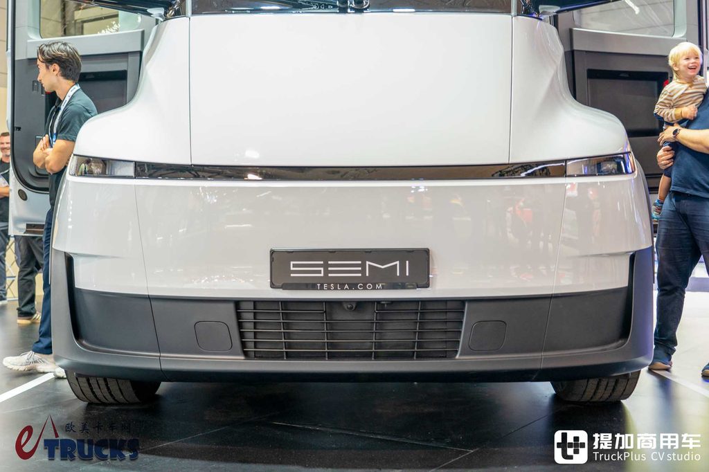 IAA 2026：世界最先端の電動トラック？実は妥協だらけ——テスラSemi徹底実写レビュー