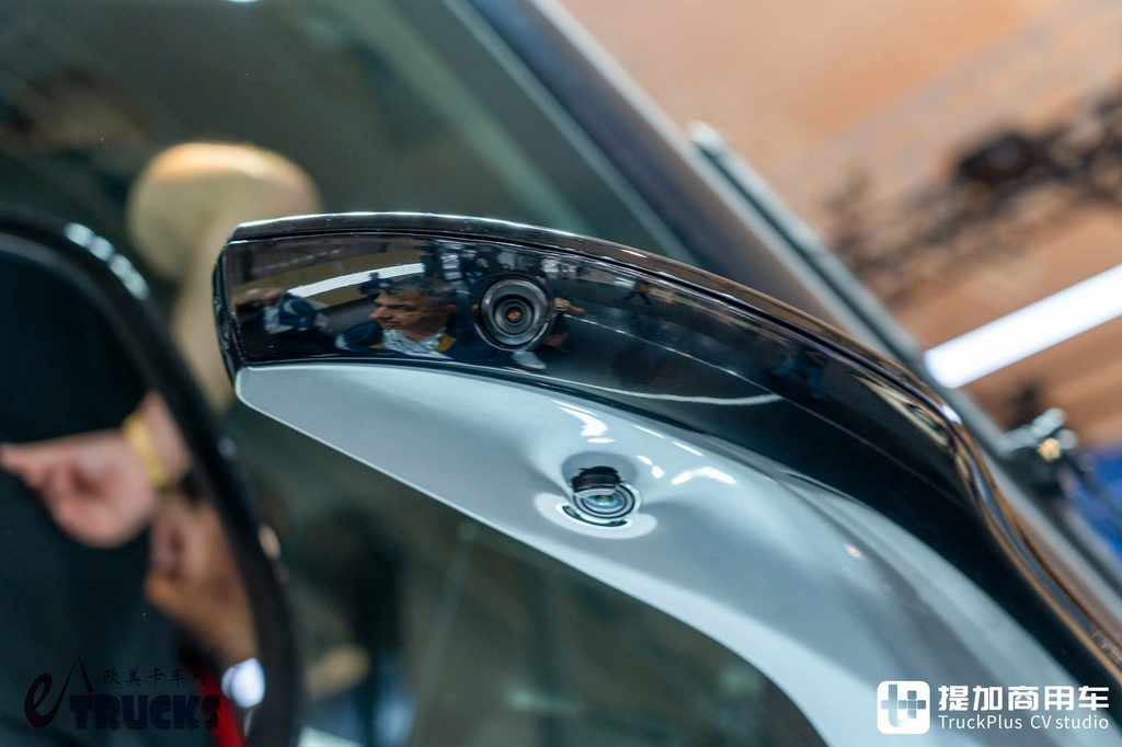 IAA 2026:世界最先端の電動トラック?実は妥協だらけ——テスラSemi徹底実写レビュー
