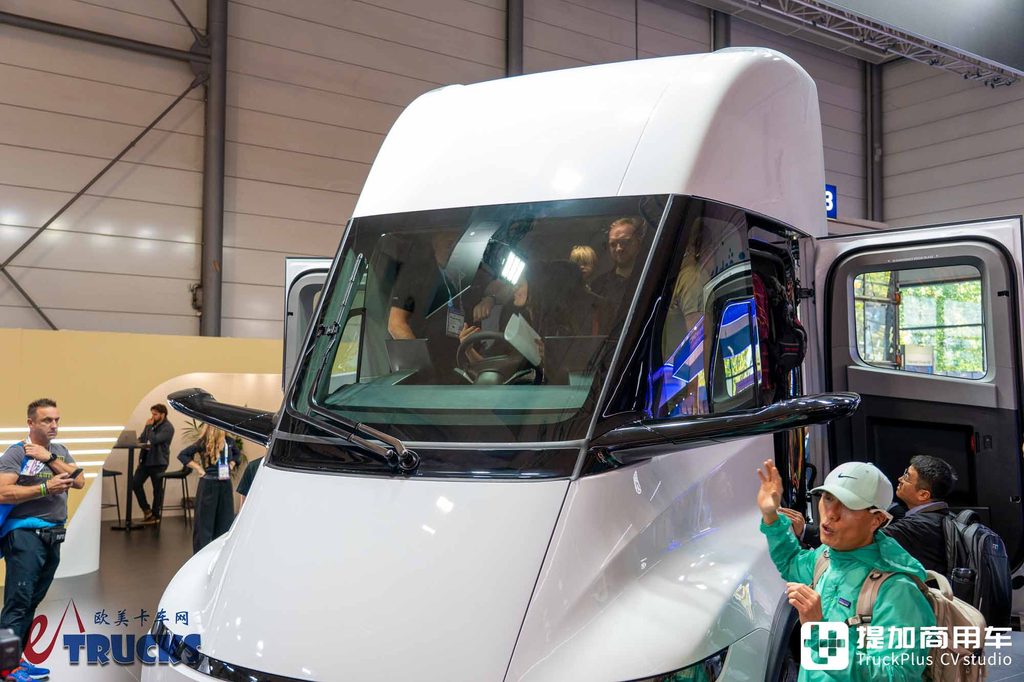 IAA 2026:世界最先端の電動トラック?実は妥協だらけ——テスラSemi徹底実写レビュー
