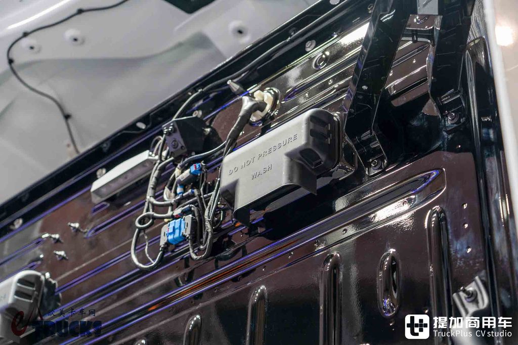 IAA 2026:世界最先端の電動トラック?実は妥協だらけ——テスラSemi徹底実写レビュー