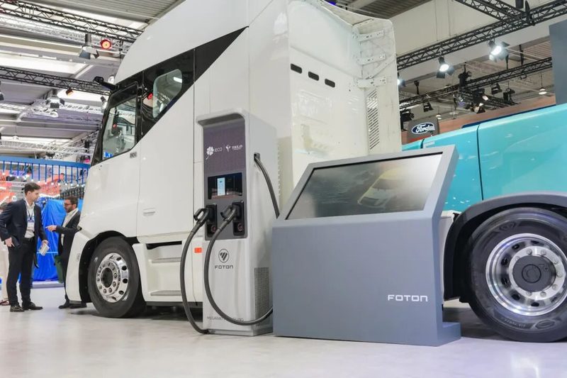 メガワット超急速充電時代へ:フォトンがハノーバーでCAVAN BEACONを正式発表