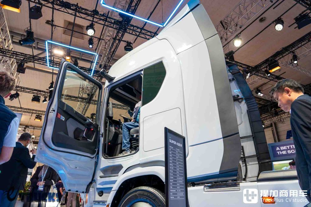 IAA 2026:新フェイス、隠しドアハンドル、そして電子ミラー?スカニア新型Dynamic 430 Rトラクター徹底実写レビュー