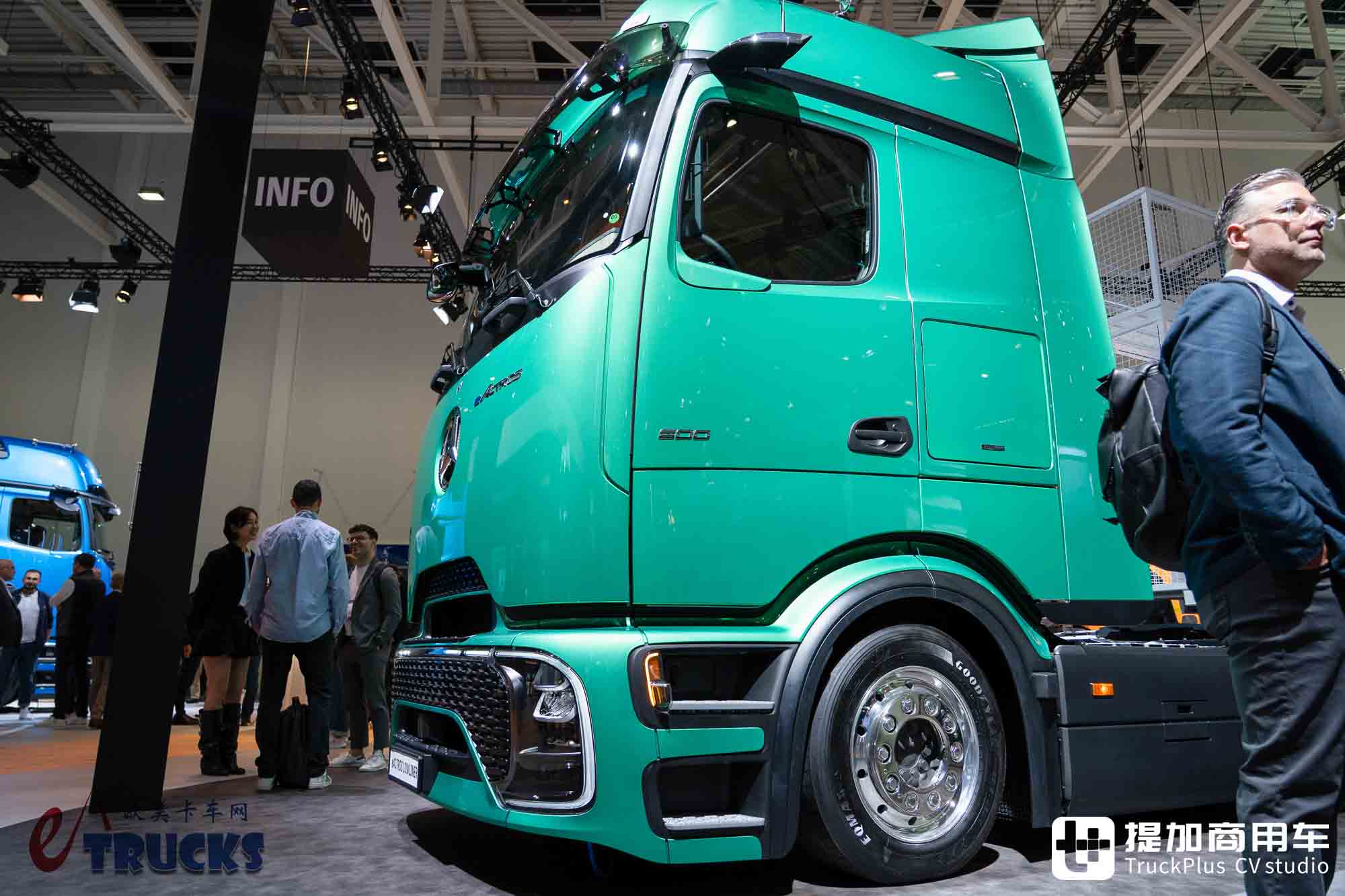 IAA 2026:長距離電動トラックもローサドルに挑戦?メルセデス・ベンツeActros Lowlinerトラクター徹底実写レビュー
