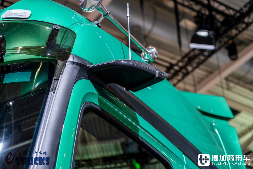 IAA 2026:長距離電動トラックもローサドルに挑戦?メルセデス・ベンツeActros Lowlinerトラクター徹底実写レビュー