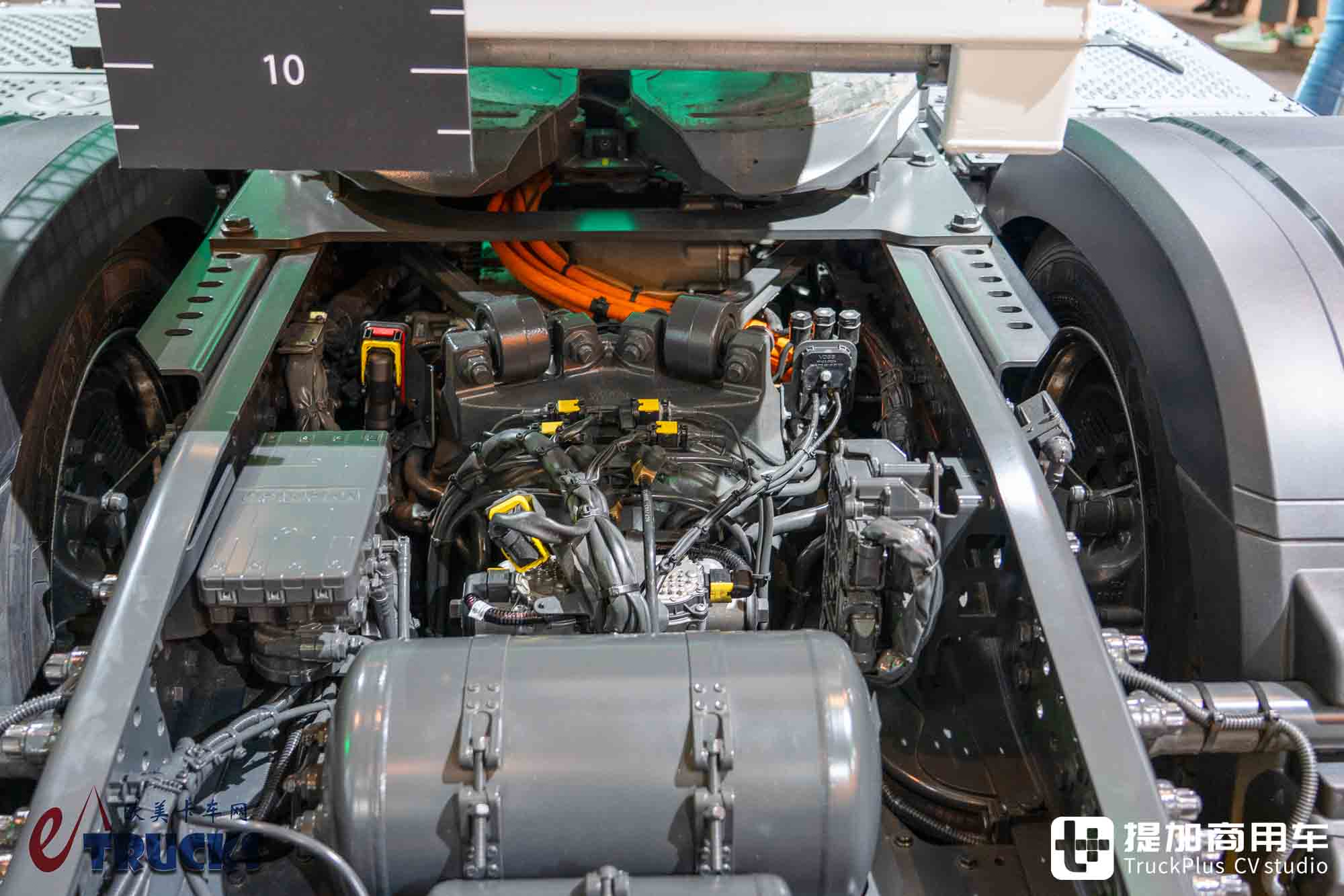 IAA 2026:長距離電動トラックもローサドルに挑戦?メルセデス・ベンツeActros Lowlinerトラクター徹底実写レビュー