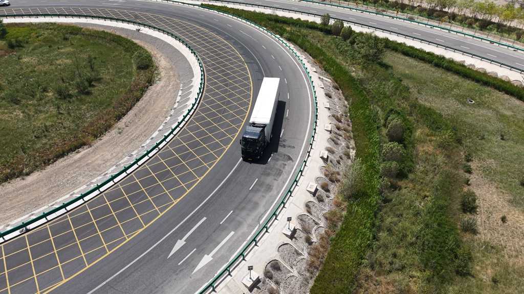 NEXT ERA大型トラック：「中国の心」で中国の道路を儲けて走る