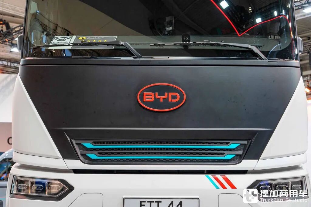 IAA 2026:1000馬力電動駆動+メガワット急速充電、さらに5つ星安全!BYD ETT 44純電動トラクター徹底解説