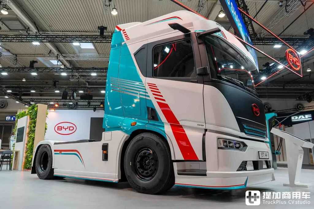 IAA 2026:1000馬力電動駆動+メガワット急速充電、さらに5つ星安全!BYD ETT 44純電動トラクター徹底解説