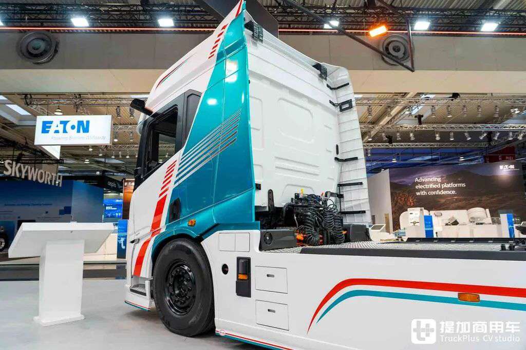 IAA 2026:1000馬力電動駆動+メガワット急速充電、さらに5つ星安全!BYD ETT 44純電動トラクター徹底解説