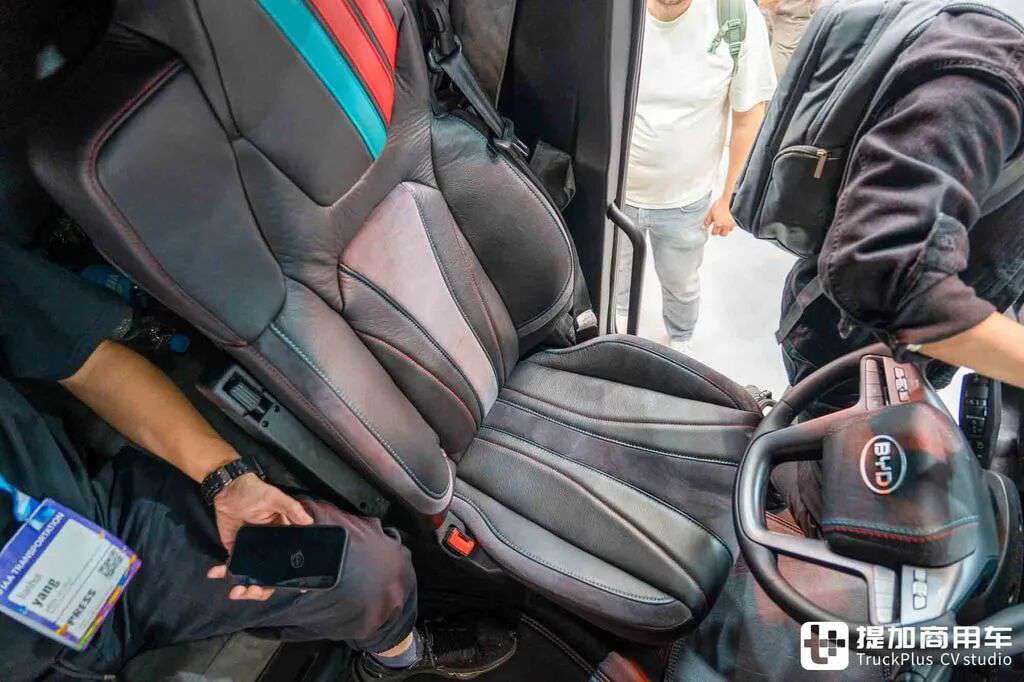 IAA 2026:1000馬力電動駆動+メガワット急速充電、さらに5つ星安全!BYD ETT 44純電動トラクター徹底解説