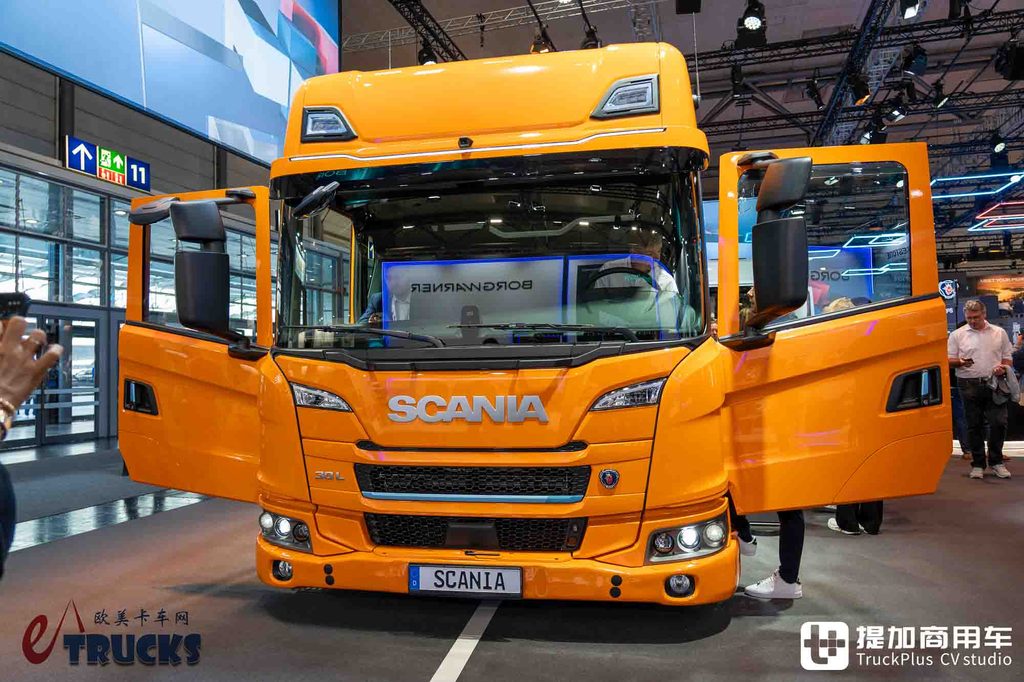 2026 IAA:お馴染みのスカニア、異なる「低姿勢」——30 L 純電低入口トラック徹底実写レビュー