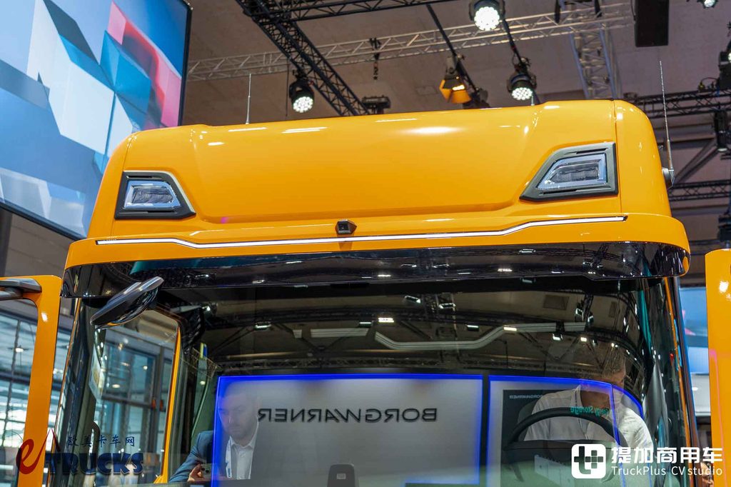 2026 IAA:お馴染みのスカニア、異なる「低姿勢」——30 L 純電低入口トラック徹底実写レビュー