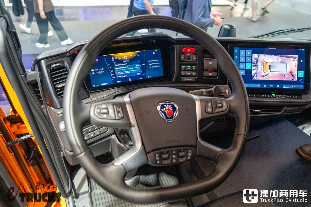 2026 IAA:お馴染みのスカニア、異なる「低姿勢」——30 L 純電低入口トラック徹底実写レビュー