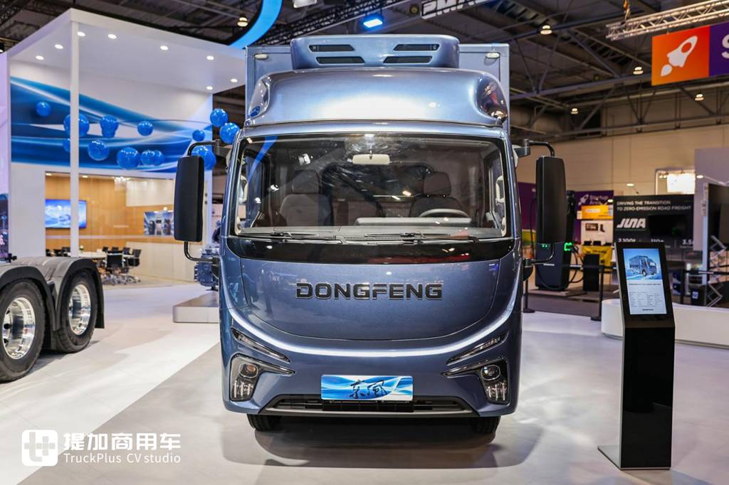 三車・三スタック・一機・一プラットフォーム、東風がハノーバーで水素商用車の「フルセット」を披露