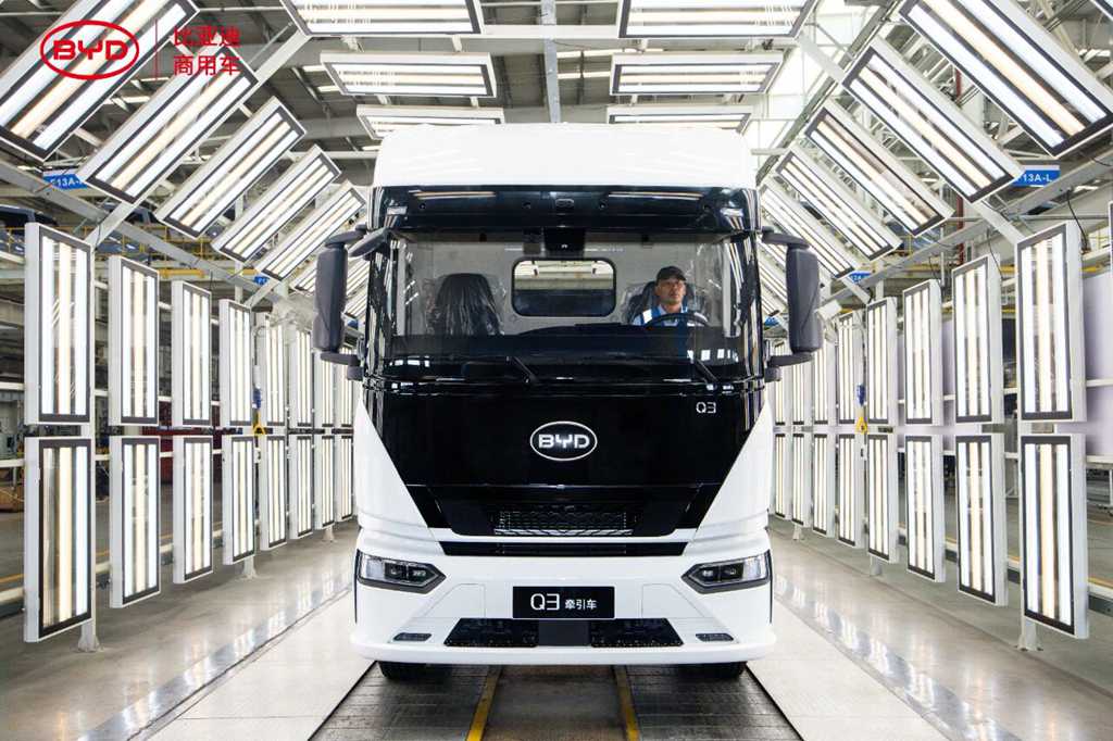 画期的な瞬間！BYD、新エネルギー商用車15万台目が下线