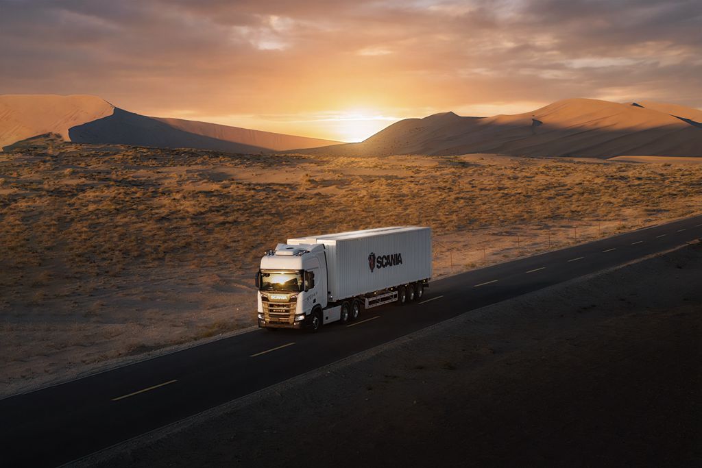 スカニア SUPER 6×4 トラクタが正式上市、多様な輸送シーンを拡大