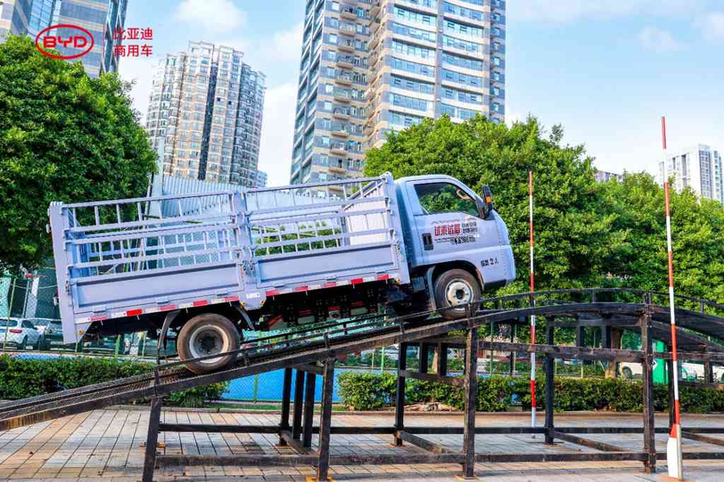 BYD、電気軽トラックT4-91kWhを発売——大容量バッテリーで輸送効率を刷新