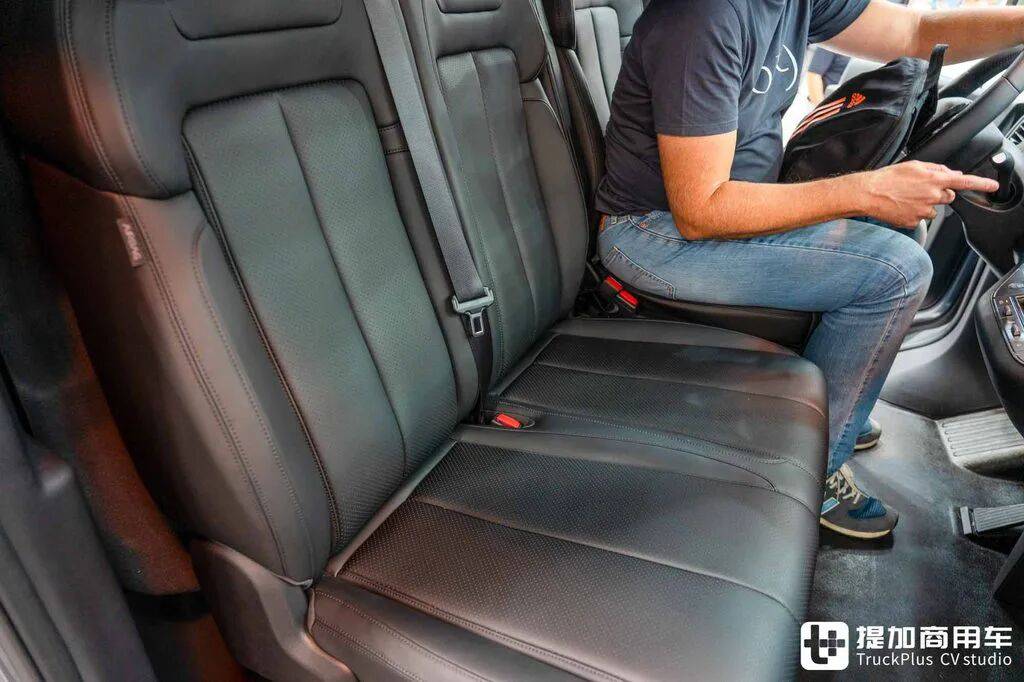 国内では珍しいBYDのバン？四駆オプションと外部給電対応——BYD E-Valiを徹底的に実車取材